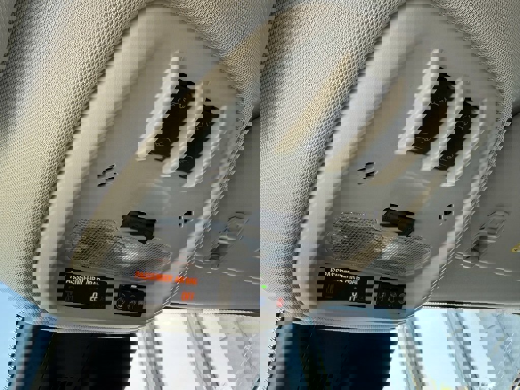 New 2026 Chevrolet Trax LT w/ Sunroof Package image 16