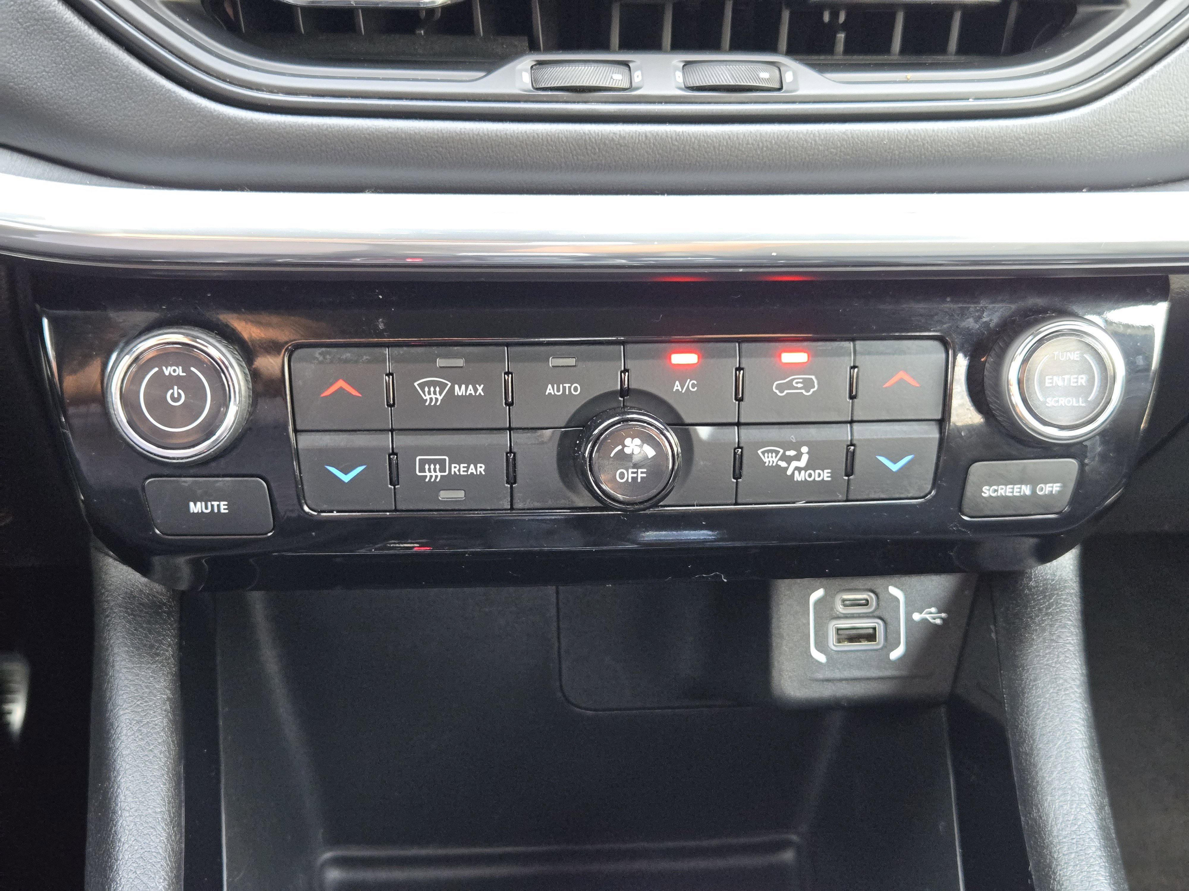 Used 2023 Jeep Compass High Altitude AWD/4WD image 22