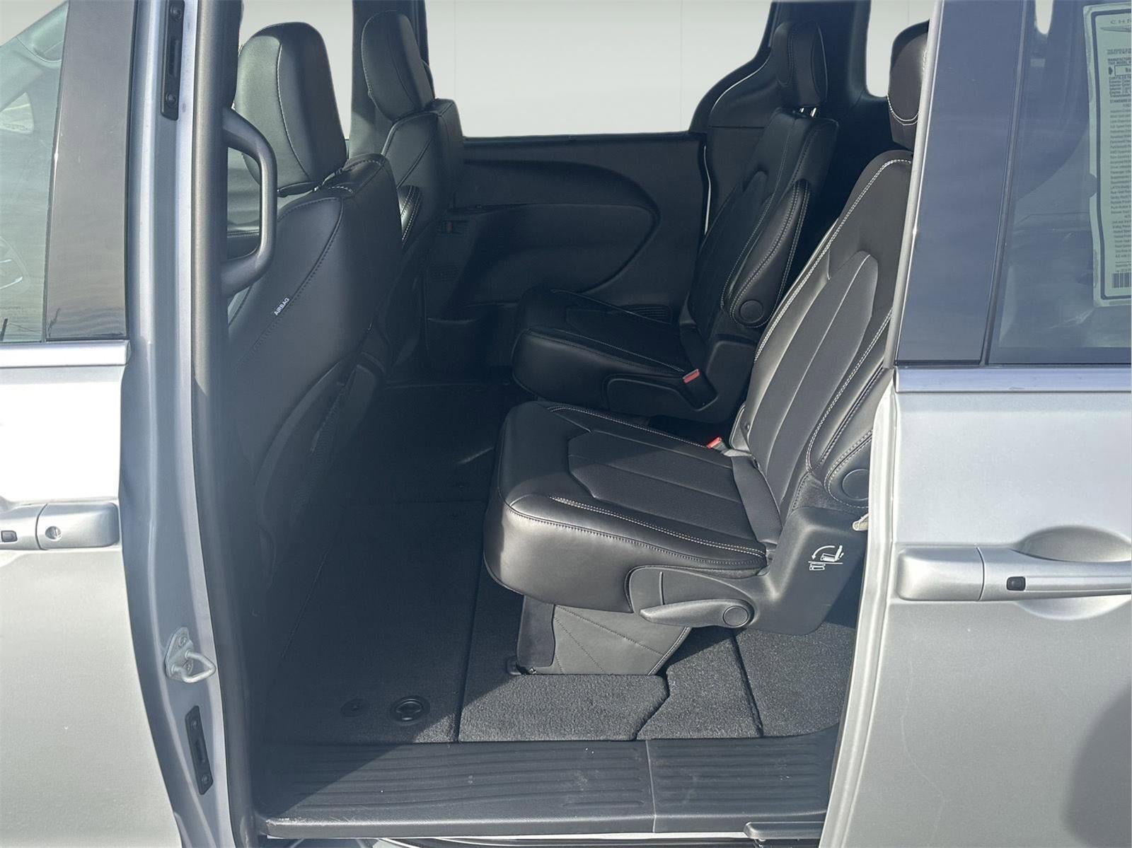 New 2026 Chrysler Pacifica Select image 34