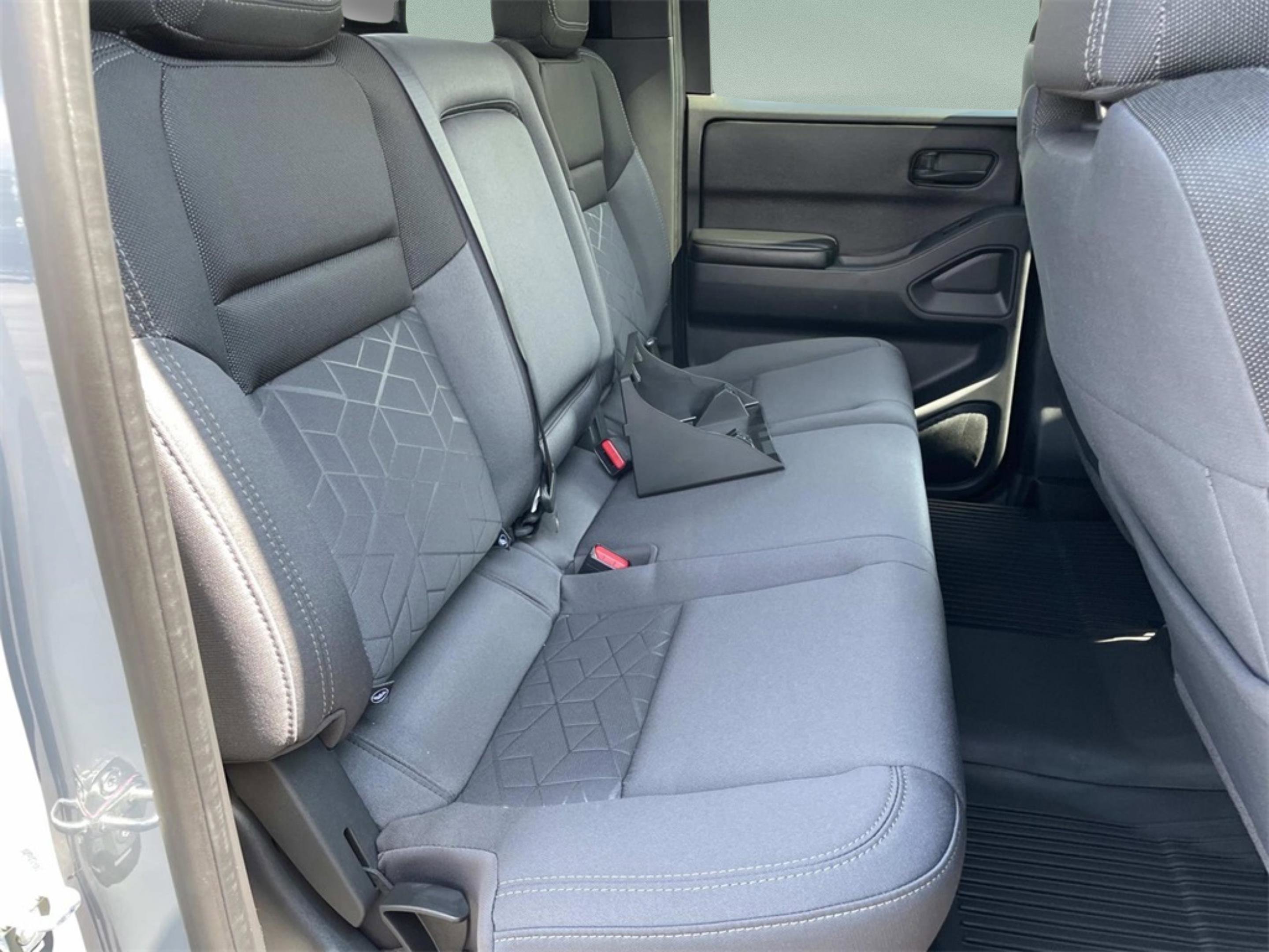 New 2026 Nissan Frontier SV image 22