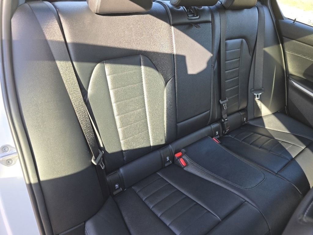 Used 2023 BMW 330i xDrive Sedan w/ Premium Package image 21