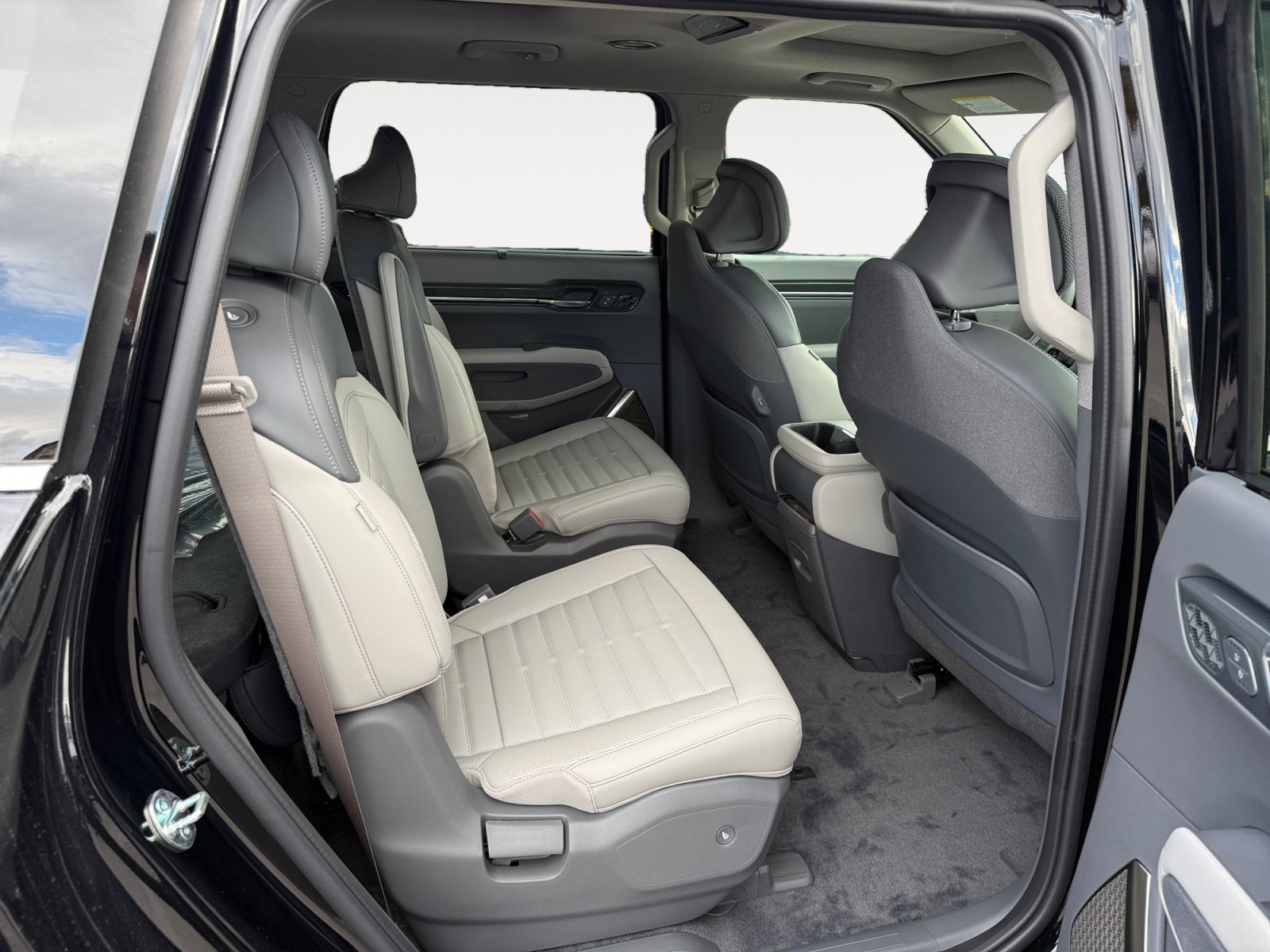 New 2026 Kia EV9 Land image 18