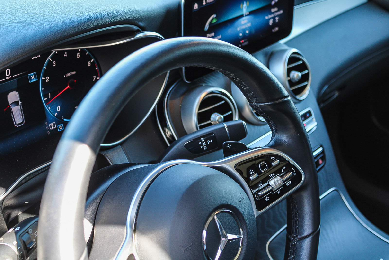 Used 2022 Mercedes-Benz GLC 300 image 21