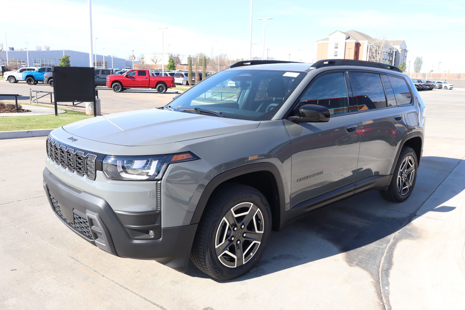 New 2026 Jeep Cherokee Laredo image 9