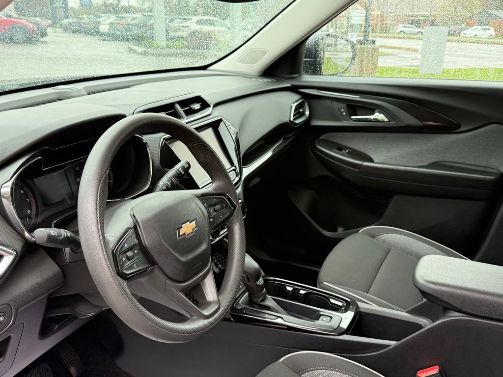Used 2022 Chevrolet TrailBlazer LT w/ Convenience Package AWD/4WD image 26