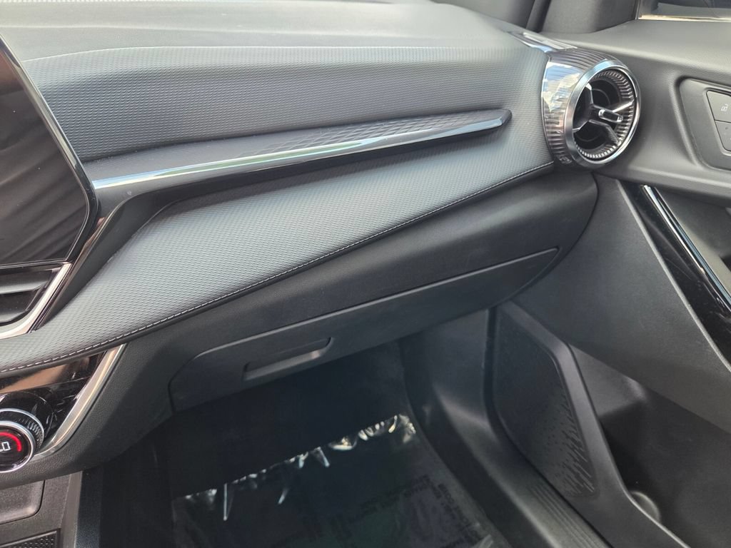 Used 2026 Chevrolet Equinox LT w/ Convenience Package II FWD image 26