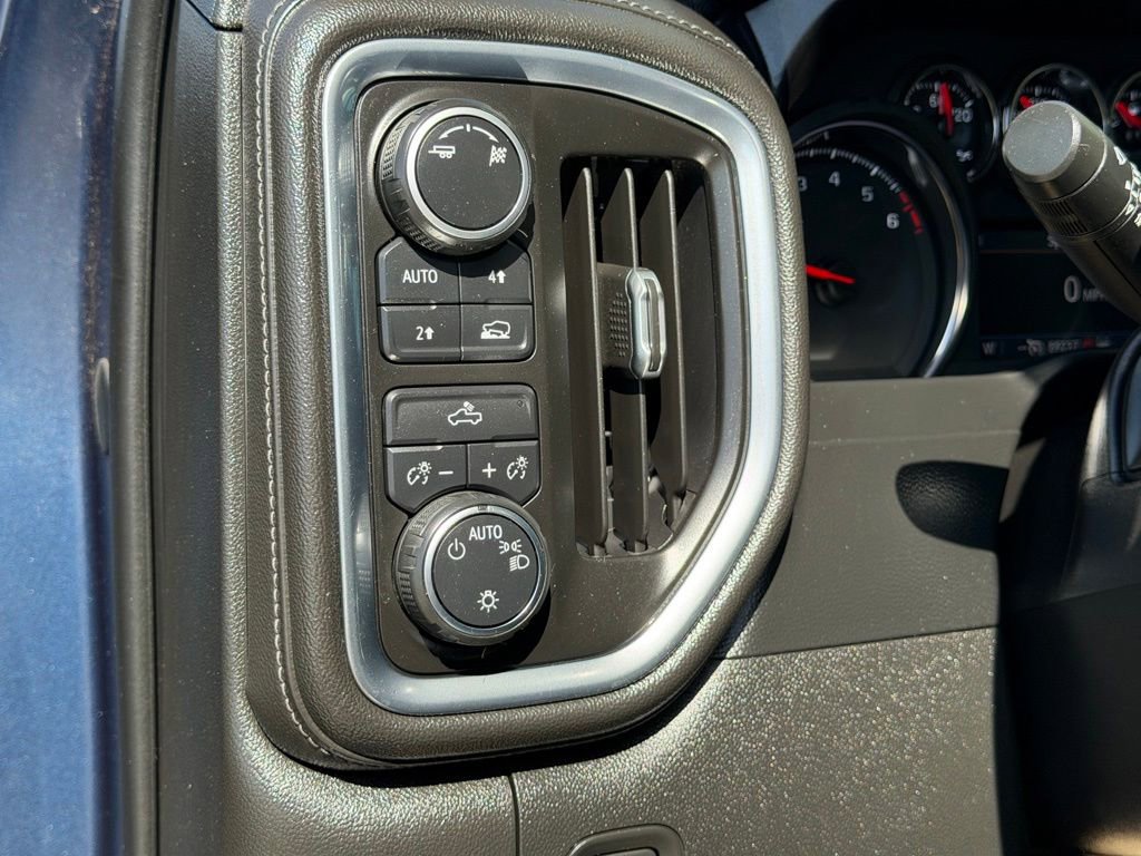 Used 2019 Chevrolet Silverado 1500 LT w/ True North Edition AWD/4WD image 23