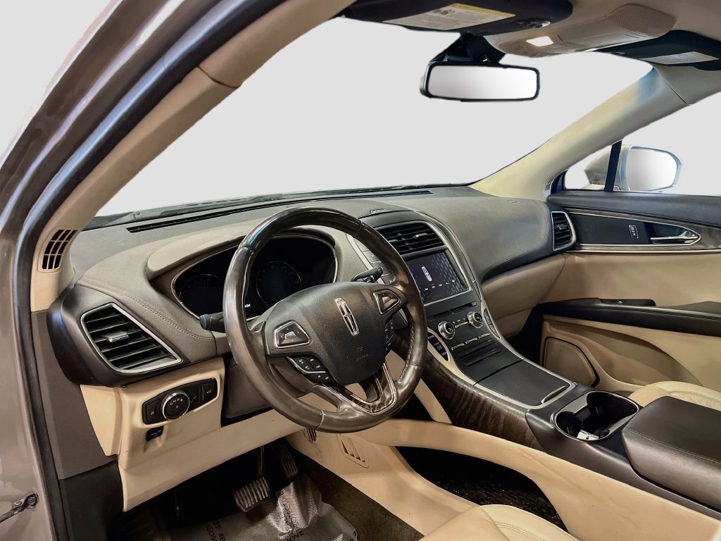 Used 2018 Lincoln MKX Select w/ Select Plus Package AWD/4WD image 9
