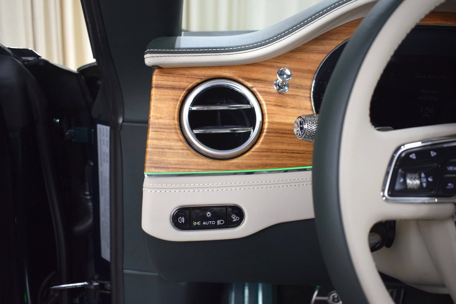 New 2026 Bentley Continental GTC AWD/4WD image 29