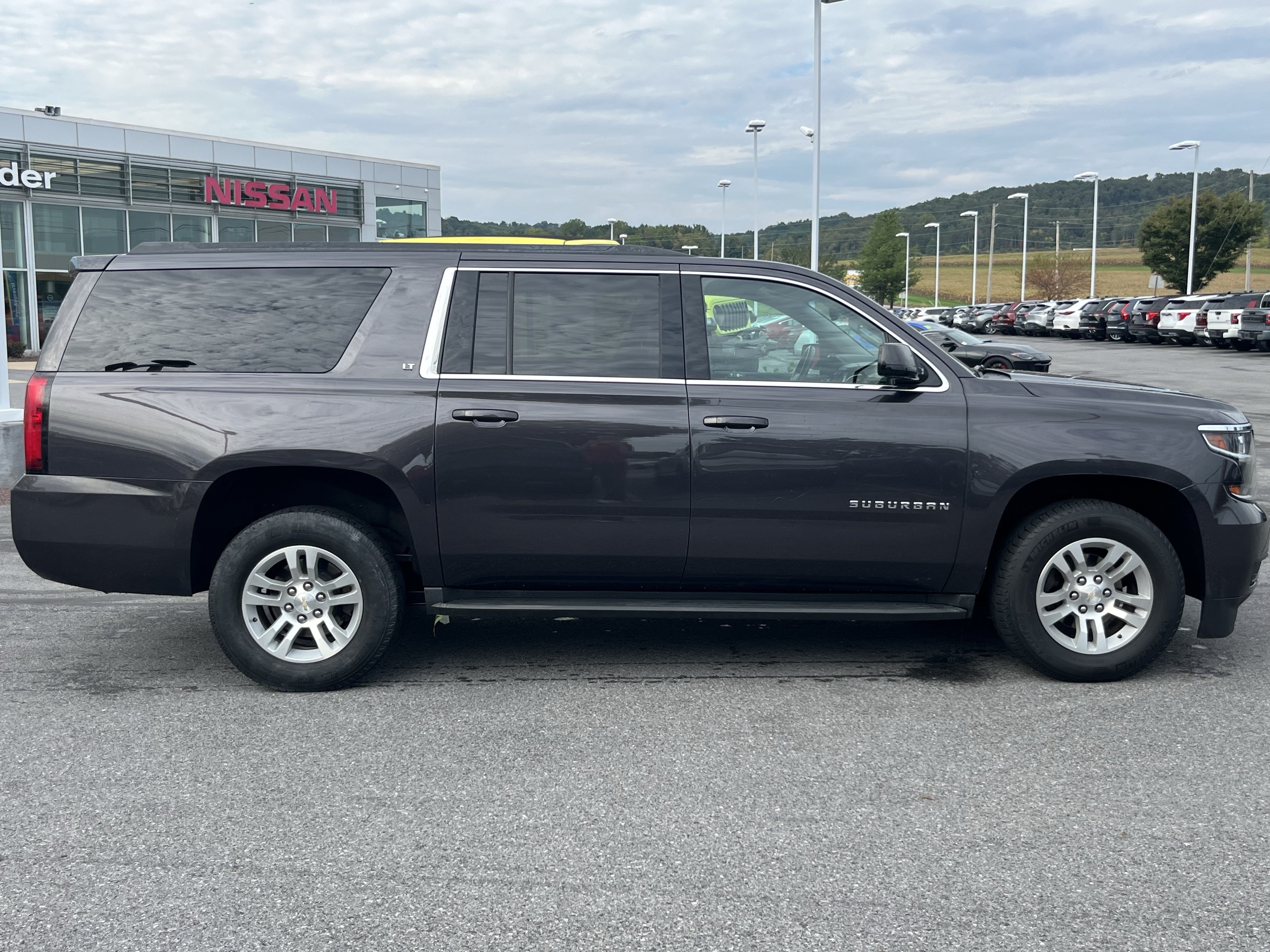 Used 2016 Chevrolet Suburban LT AWD/4WD image 2