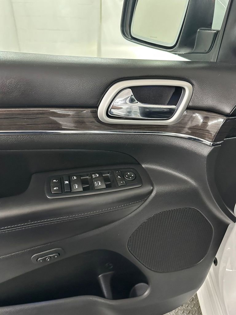 Used 2016 Jeep Grand Cherokee High Altitude image 9