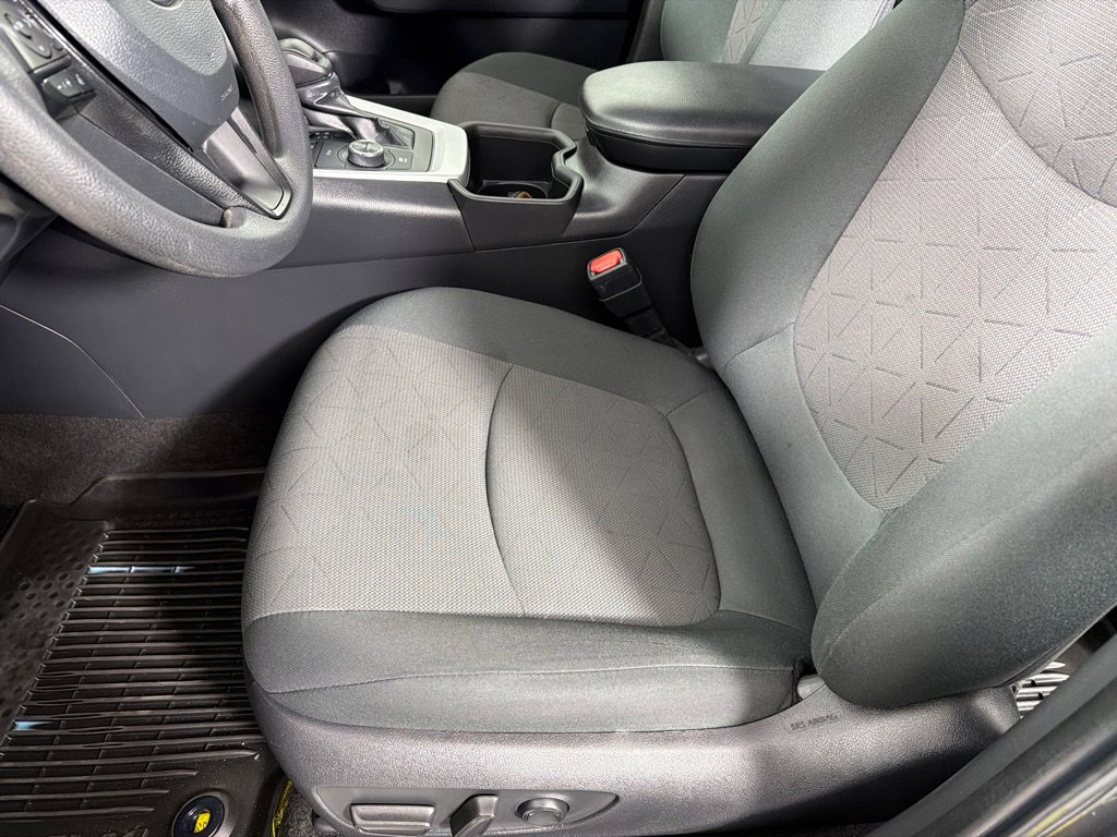 Used 2023 Toyota RAV4 XLE image 12