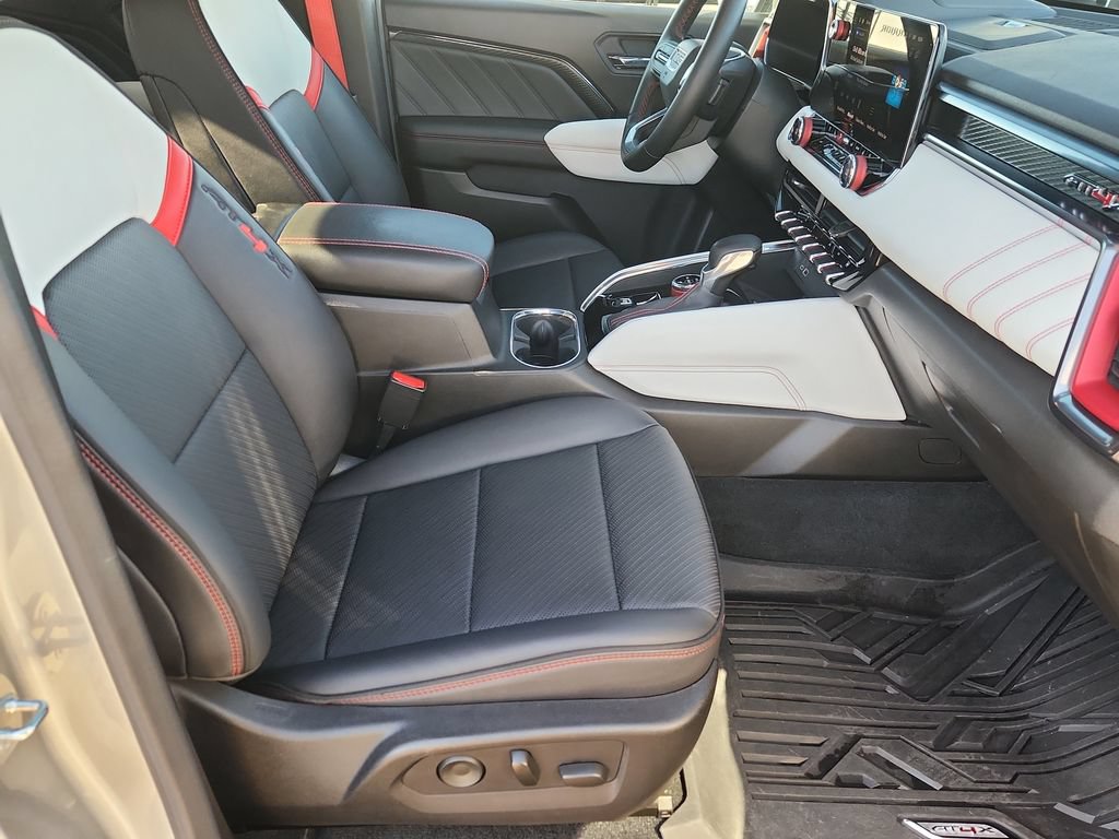 Used 2023 GMC Canyon AT4X AWD/4WD image 16