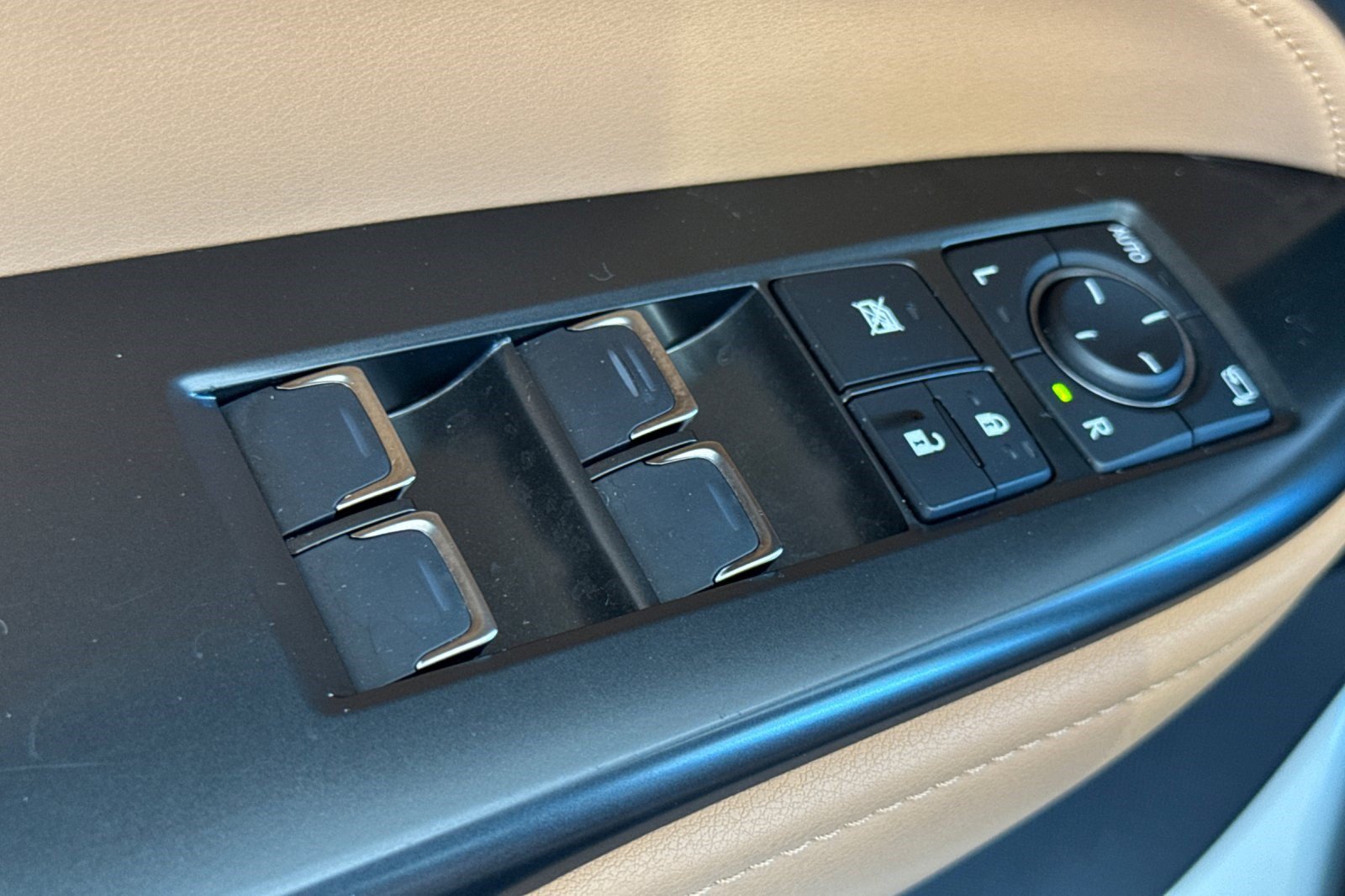 Used 2024 Lexus NX 450h+ AWD w/ Vision Package image 13