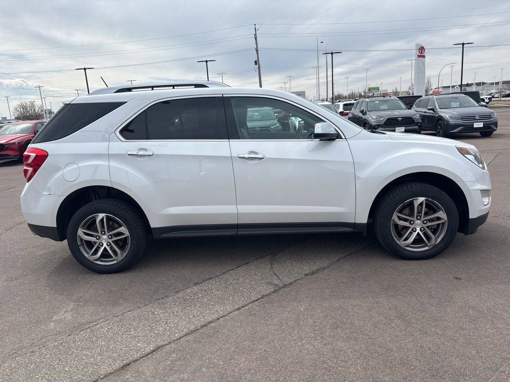 Used 2016 Chevrolet Equinox LTZ w/ Enhanced Convenience Package AWD/4WD image 4