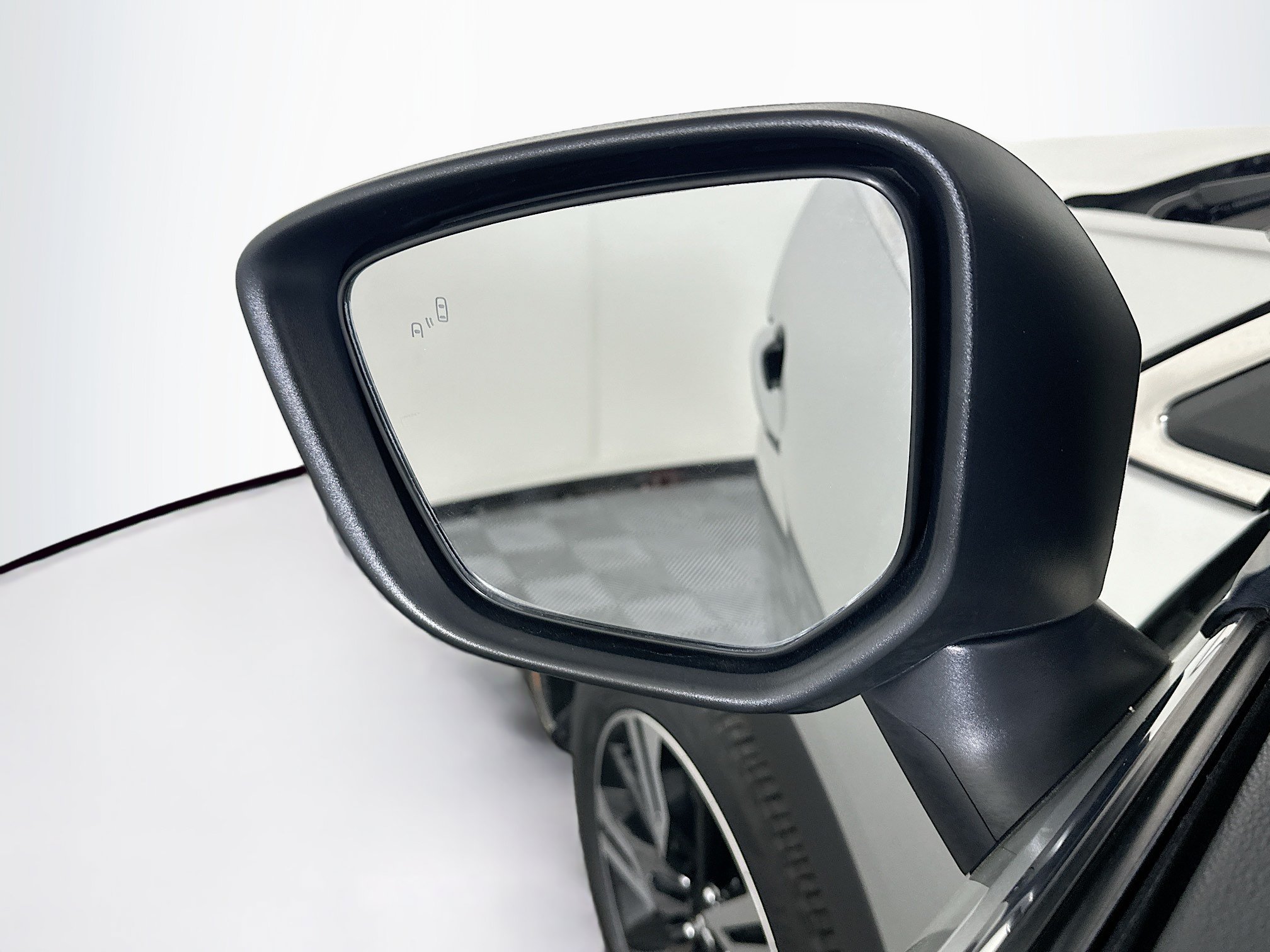 Used 2024 Mitsubishi Eclipse Cross SE AWD/4WD image 16