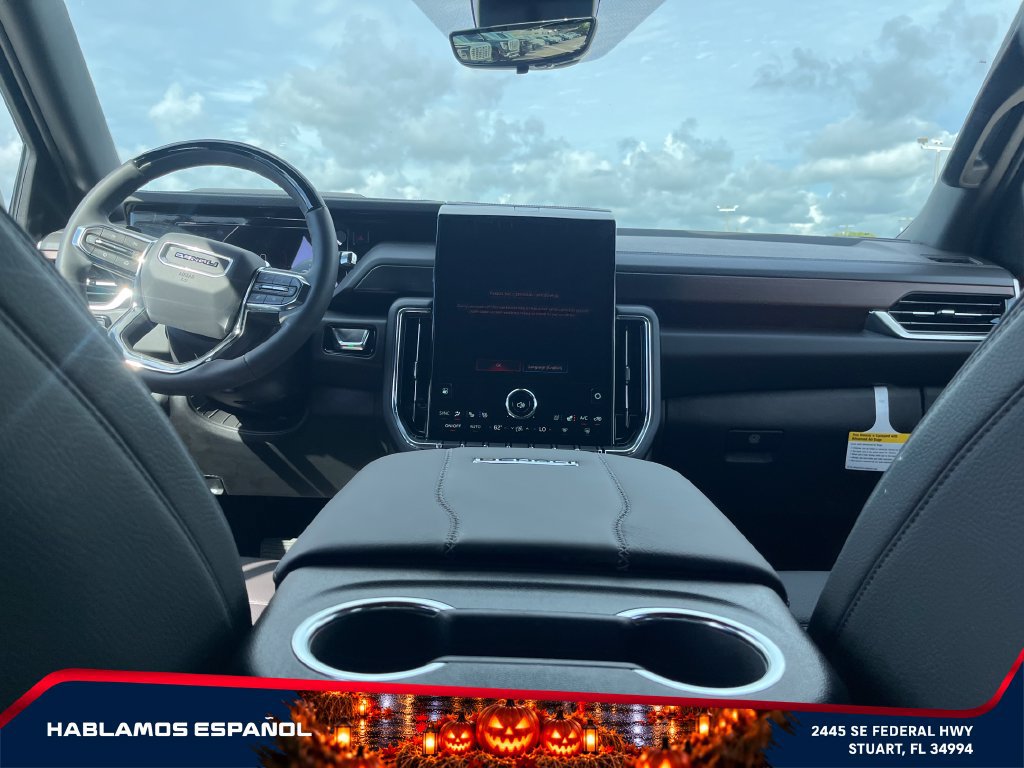 New 2026 GMC Yukon Denali w/ Denali Reserve Package AWD/4WD image 16