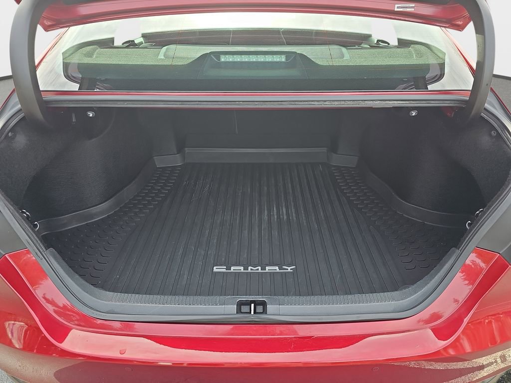 Used 2018 Toyota Camry XLE w/ Audio Package image 16