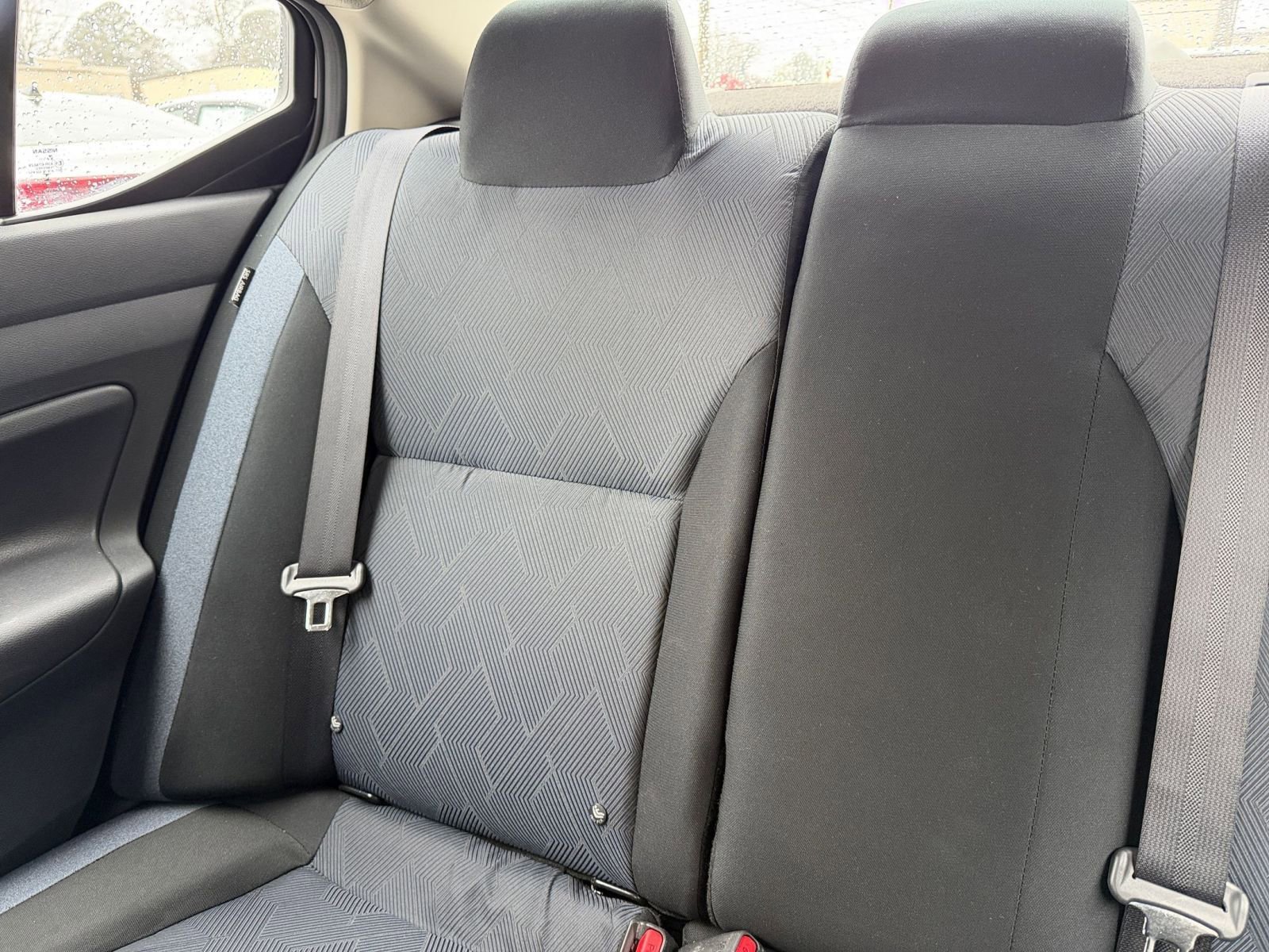 Used 2025 Nissan Versa SV image 34