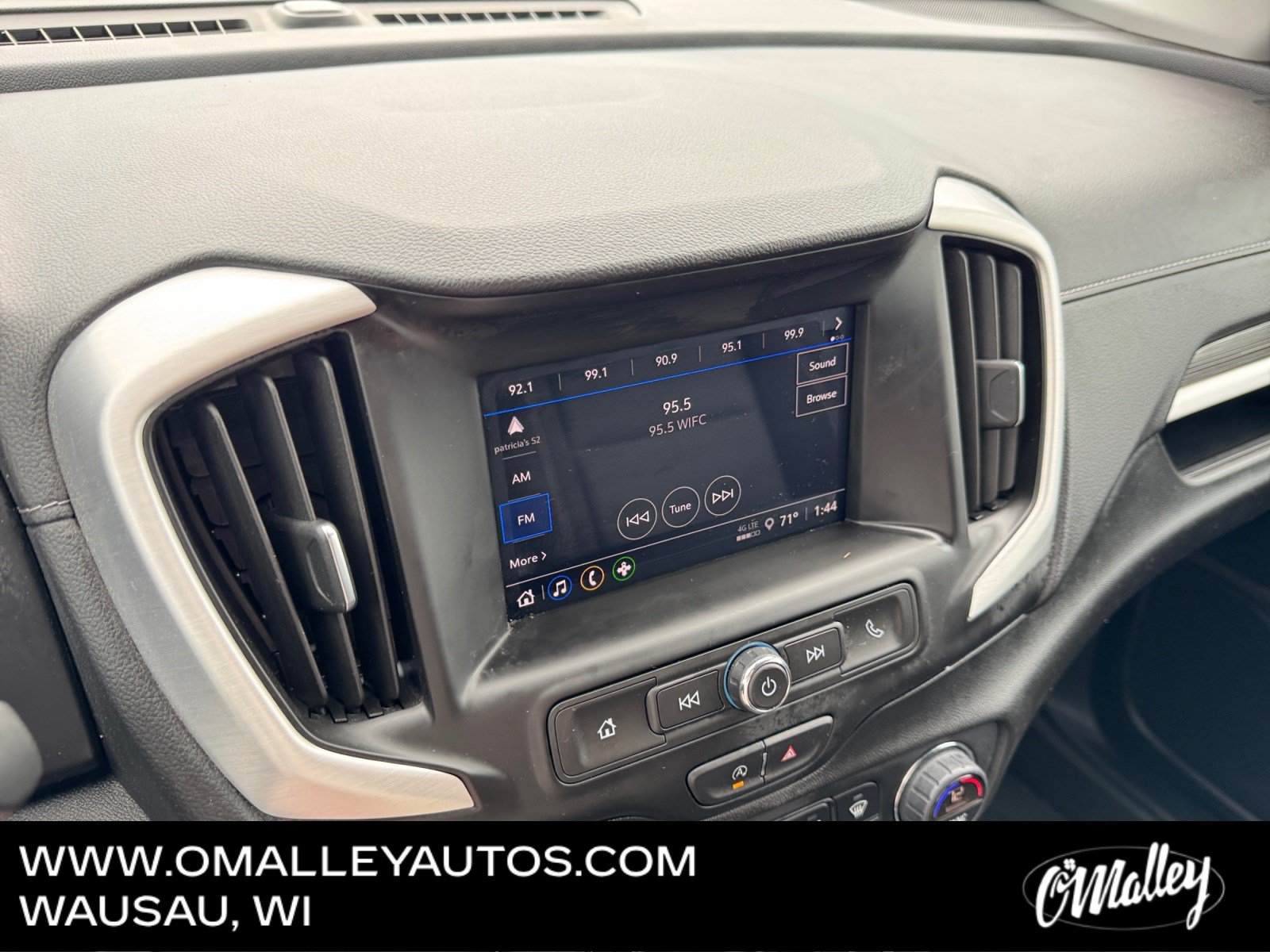 Used 2024 GMC Terrain SLE w/ Driver Convenience Package AWD/4WD image 20