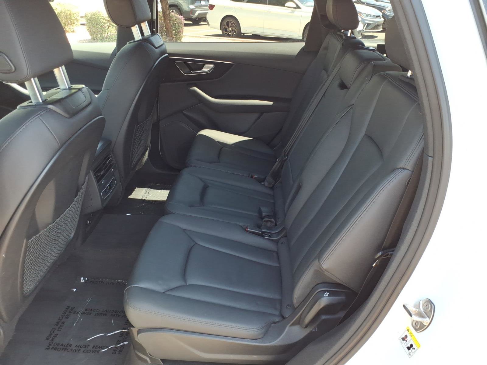 Used 2023 Audi Q7 2.0T Premium w/ Towing Package AWD/4WD image 24