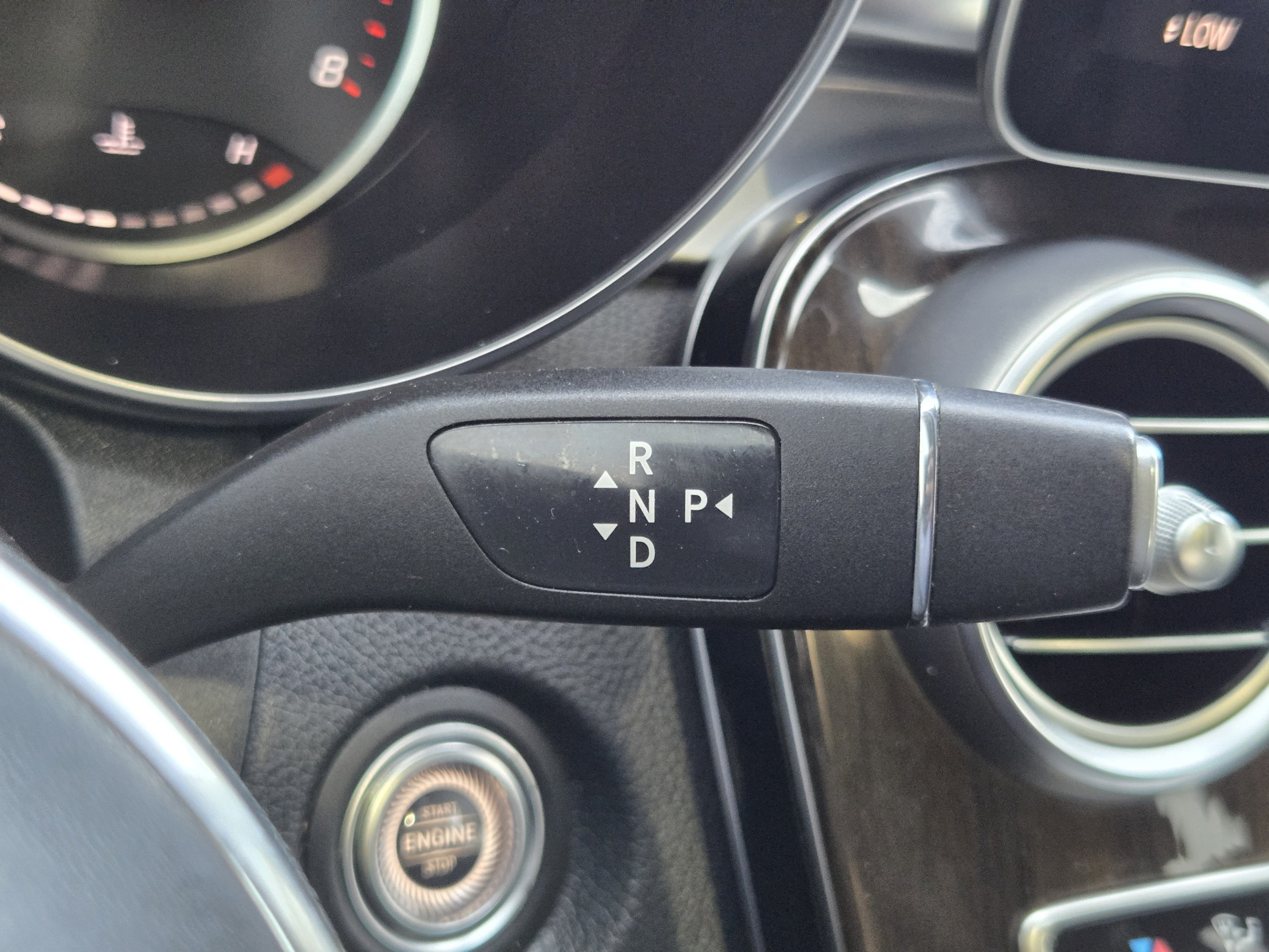Used 2020 Mercedes-Benz GLC 300 image 17
