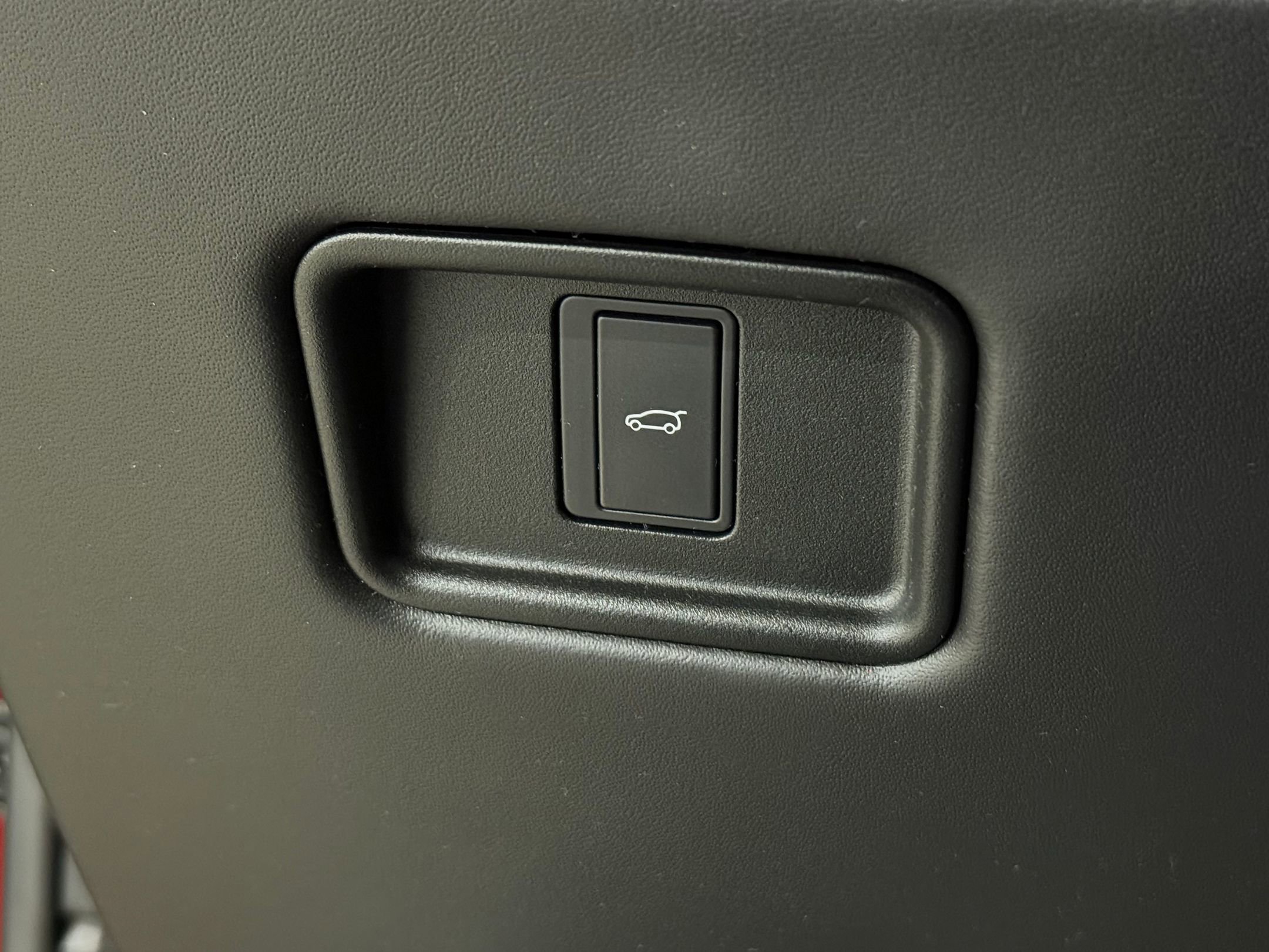 Used 2023 Land Rover Range Rover Sport SE Dynamic image 17