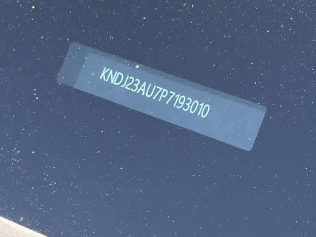 Used 2023 Kia Soul LX w/ LX Technology Package FWD image 26