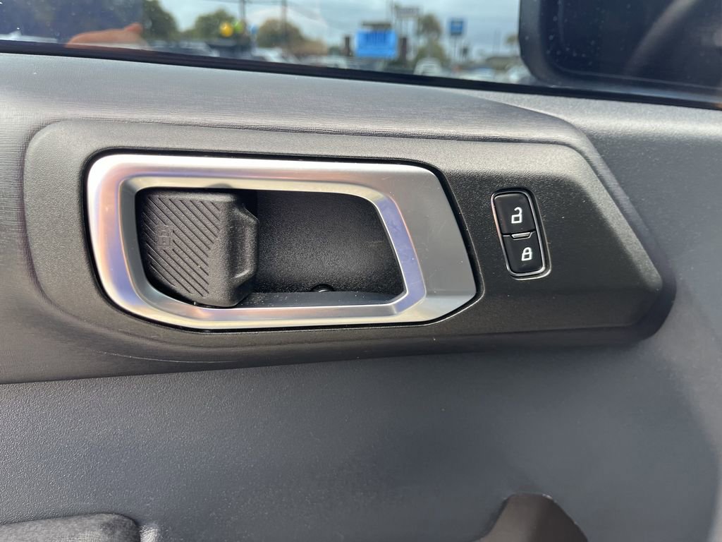 Certified 2024 Ford Bronco Badlands AWD/4WD image 19