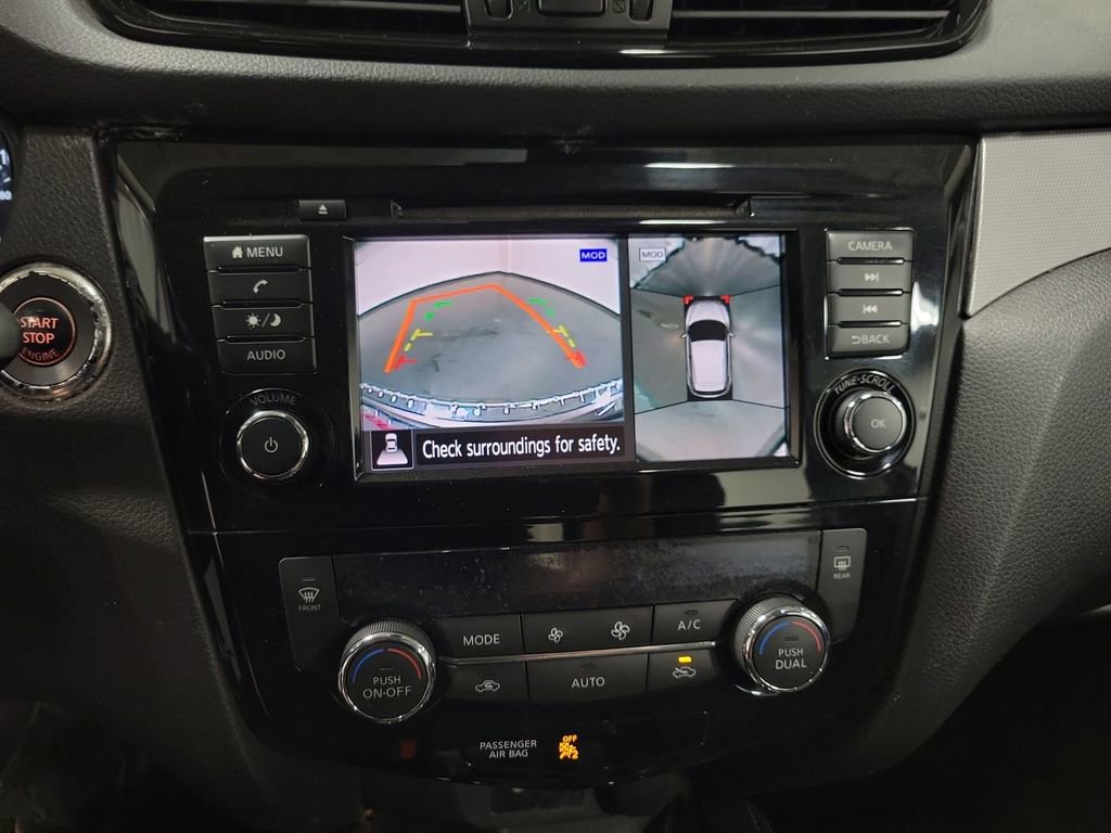 Used 2020 Nissan Rogue Sport SV w/ Technology Package image 18