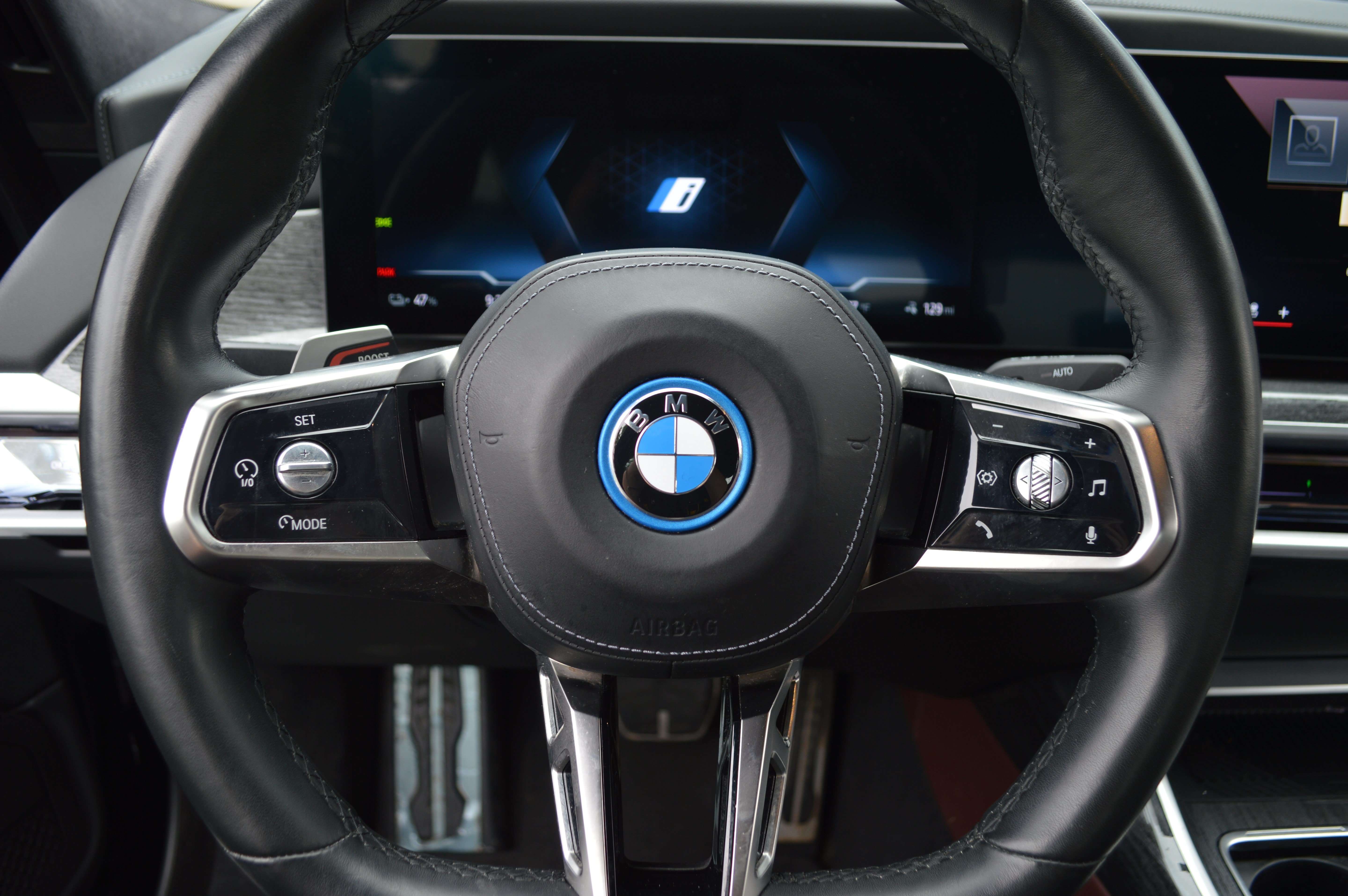 Certified 2023 BMW i7 xDrive60 w/ Executive Package 2 AWD/4WD image 14
