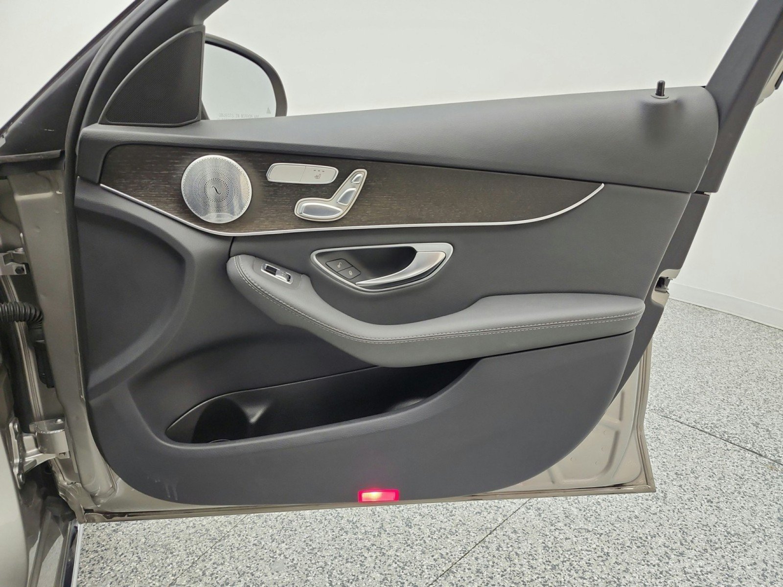 Used 2020 Mercedes-Benz C 300 Sedan image 20