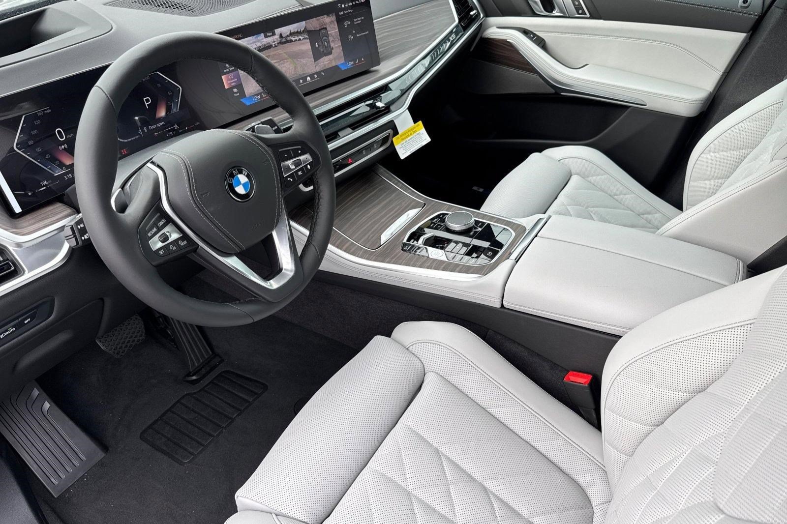 Used 2026 BMW X5 xDrive40i AWD/4WD image 4