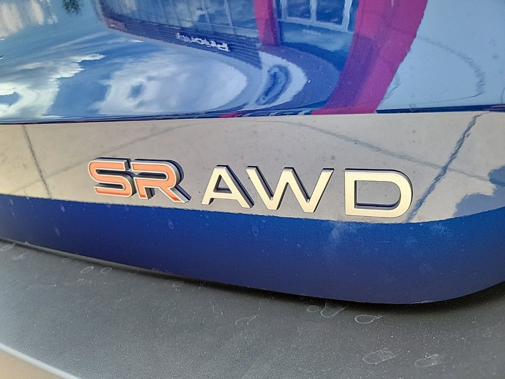 New 2025 Nissan Kicks SR w/ SR Premium Package image 12