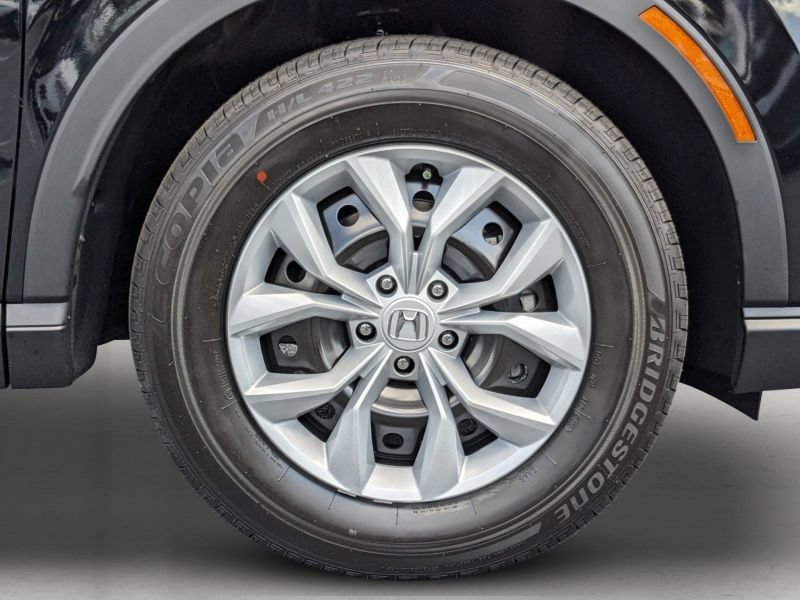 Used 2025 Honda CR-V LX image 9
