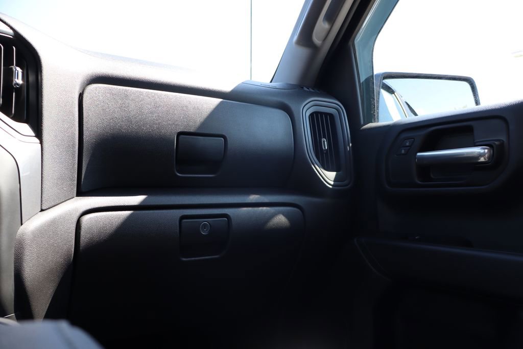 Used 2025 Chevrolet Silverado 1500 Custom Trail Boss w/ LPO, Dark Essentials Package image 44