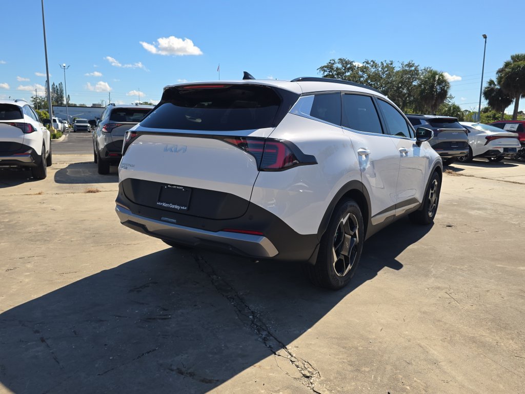 New 2027 Kia Sportage EX FWD image 9