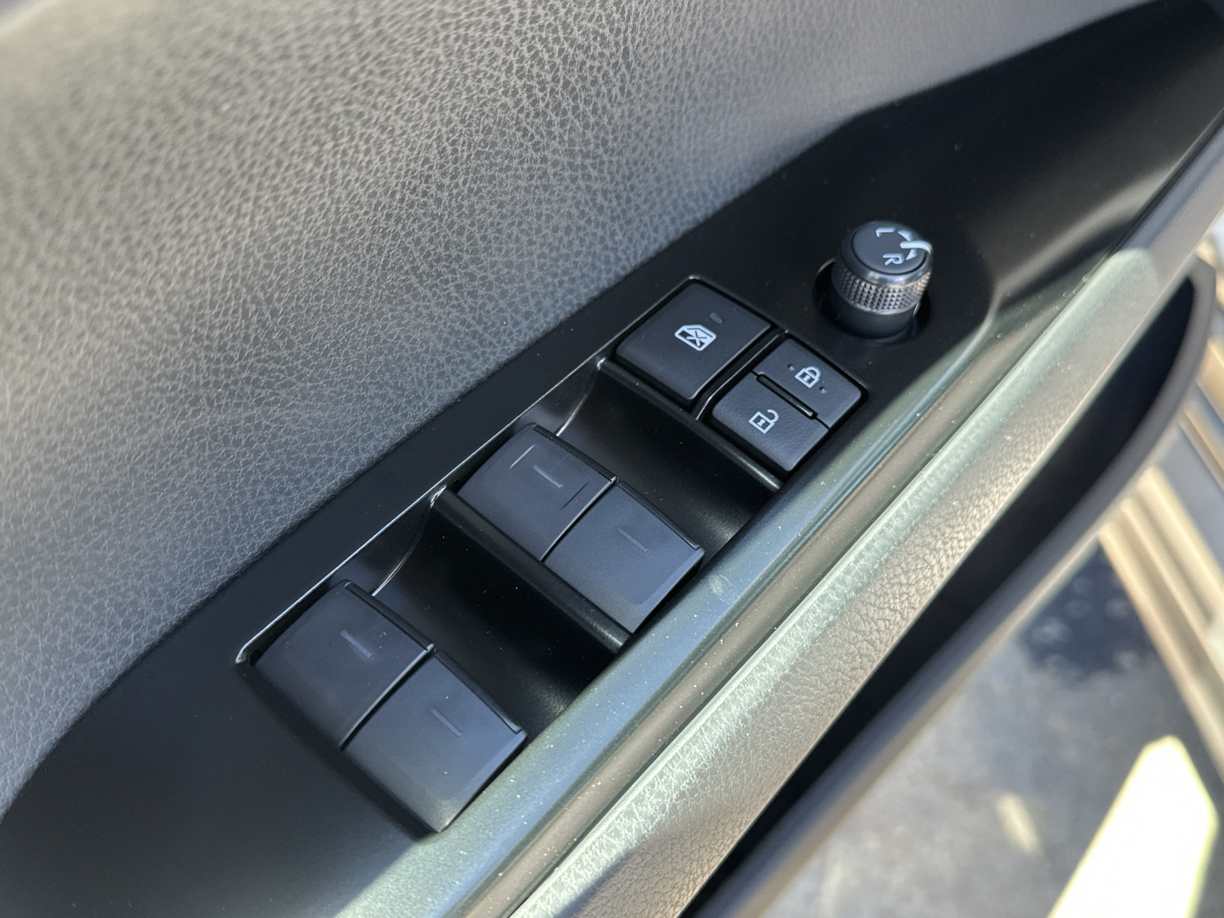 New 2026 Toyota Camry SE w/ Convenience Package FWD image 10