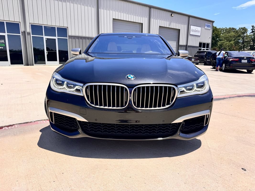 Used 2018 BMW M760i xDrive AWD/4WD image 9