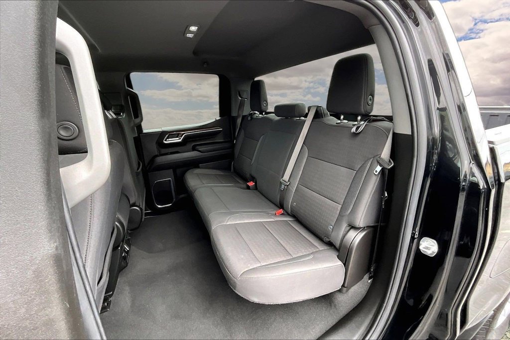 Used 2025 Chevrolet Silverado 1500 LT AWD/4WD image 23