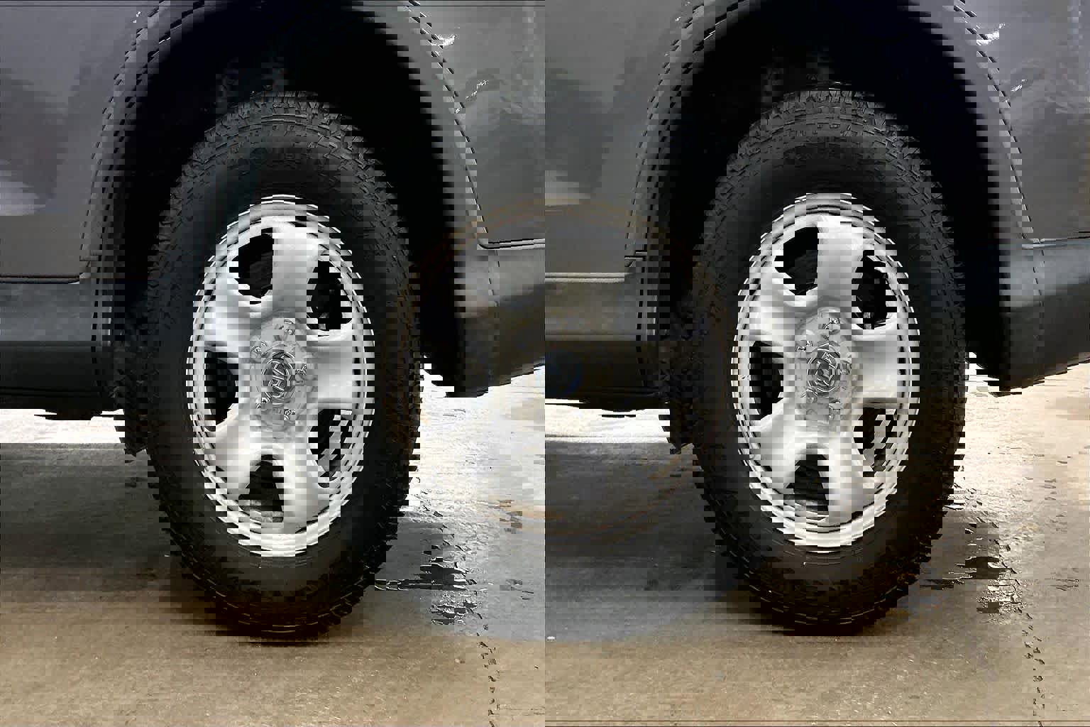 Used 2016 Honda CR-V LX image 12