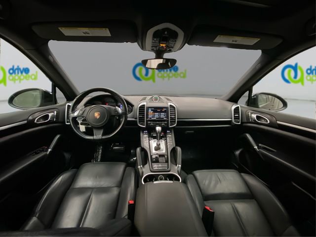 Used 2014 Porsche Cayenne Platinum Edition AWD/4WD image 29
