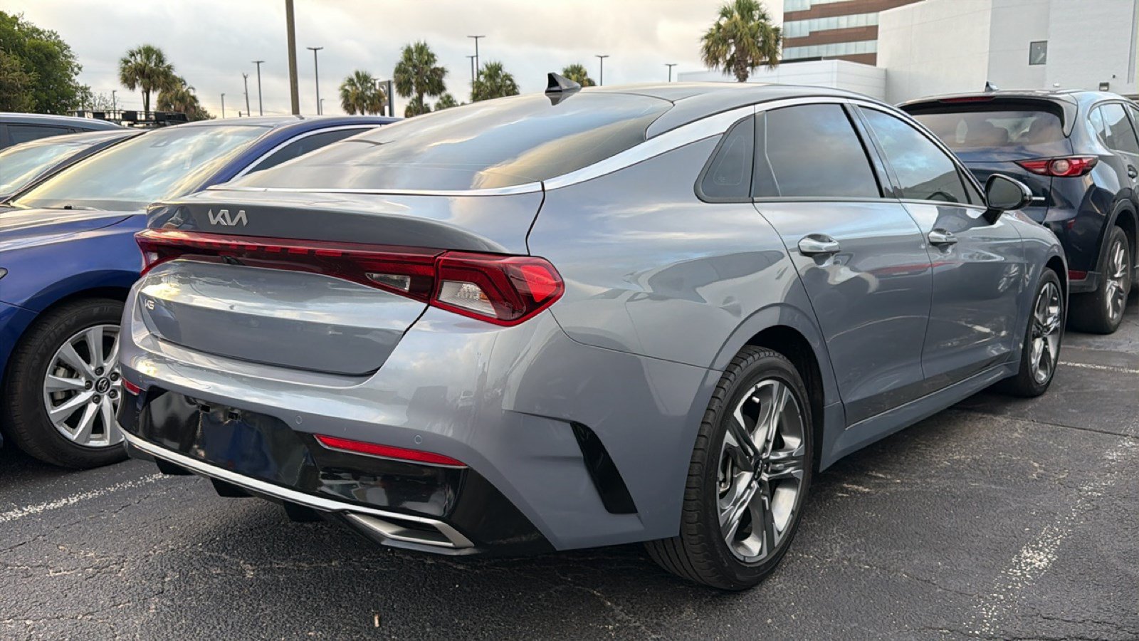 Used 2023 Kia K5 EX FWD image 3