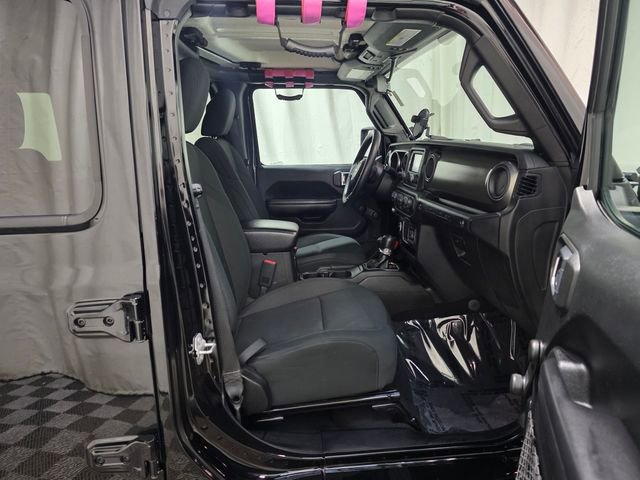 Used 2018 Jeep Wrangler Unlimited Sport image 33