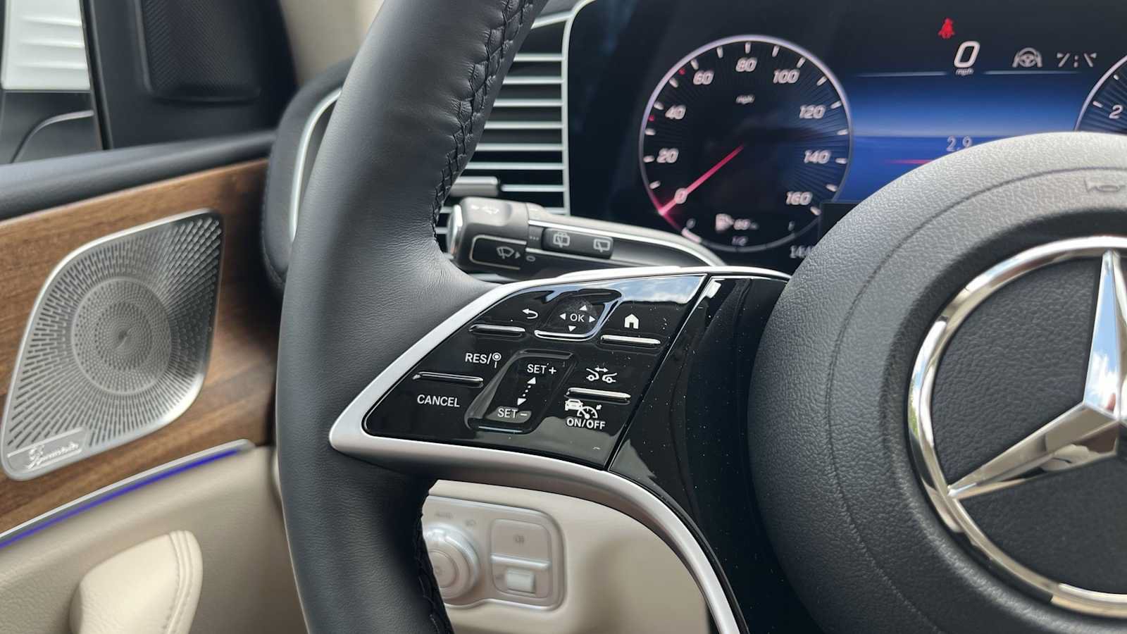 New 2026 Mercedes-Benz GLS 450 4MATIC image 42