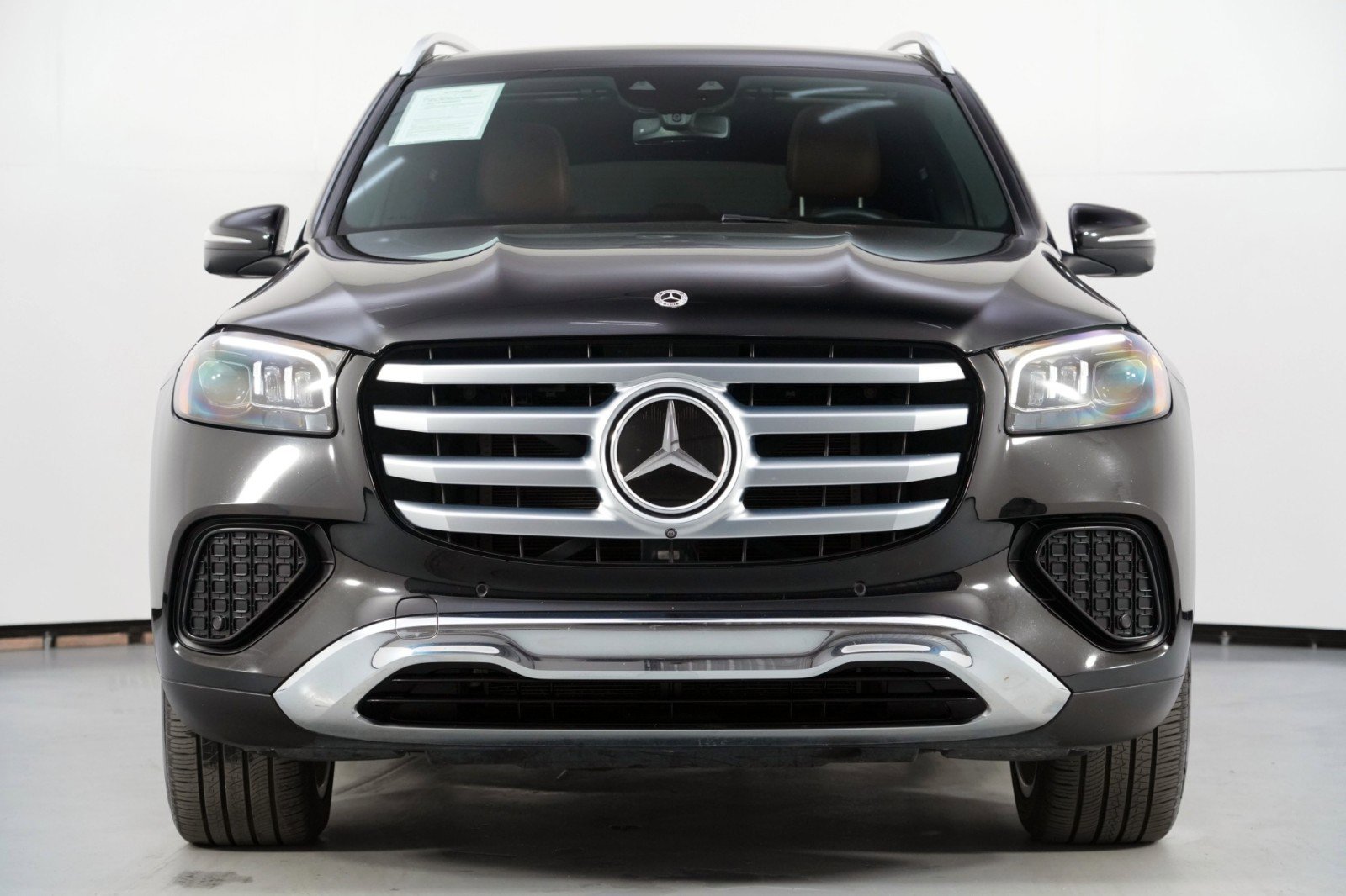 Used 2024 Mercedes-Benz GLS 450 4MATIC image 7
