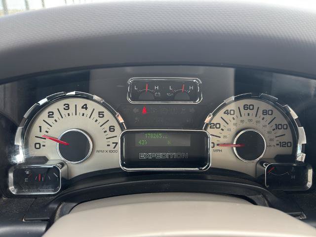 Used 2011 Ford Expedition EL XLT AWD/4WD image 16