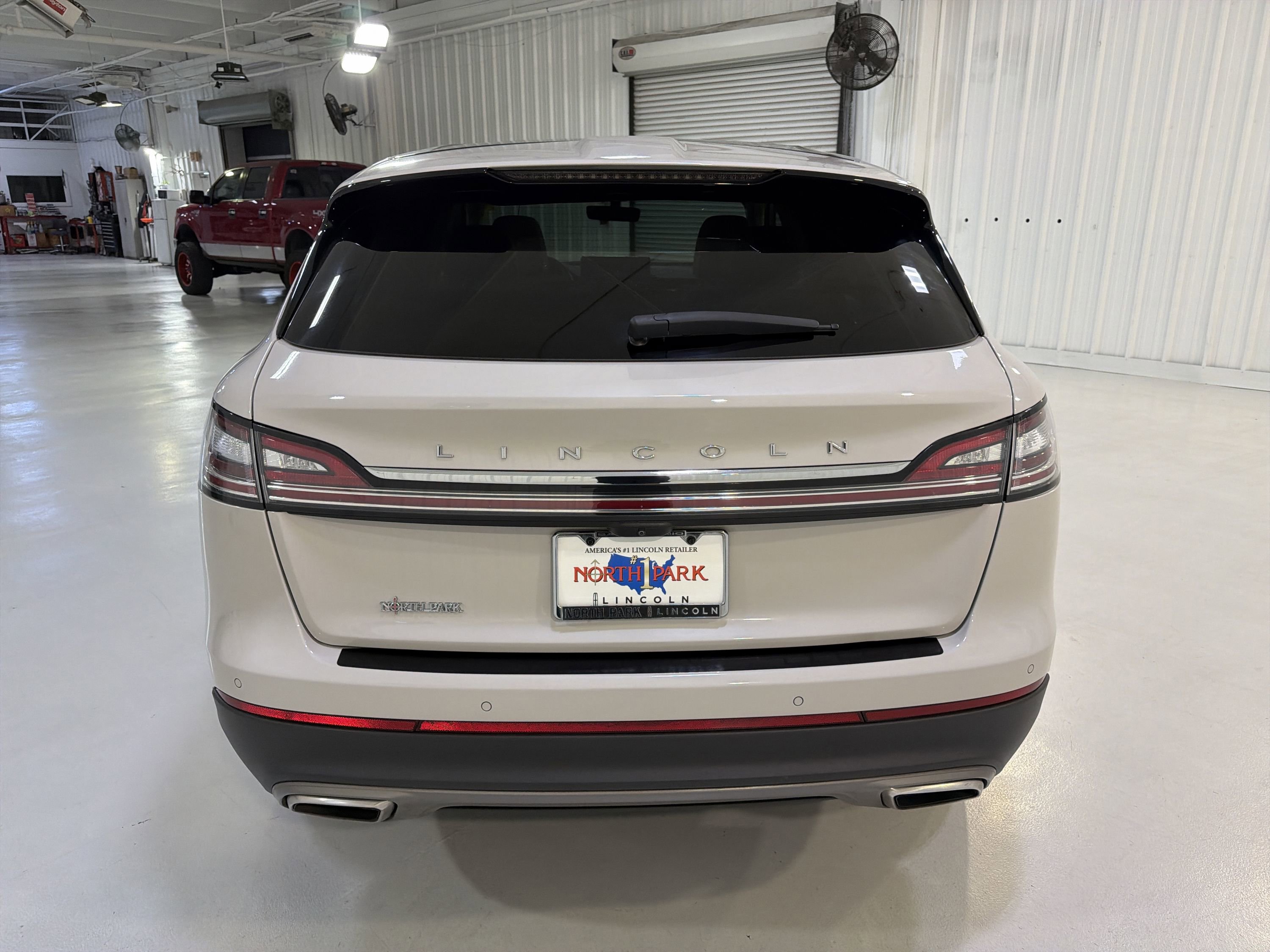 Used 2022 Lincoln Nautilus Reserve FWD image 27