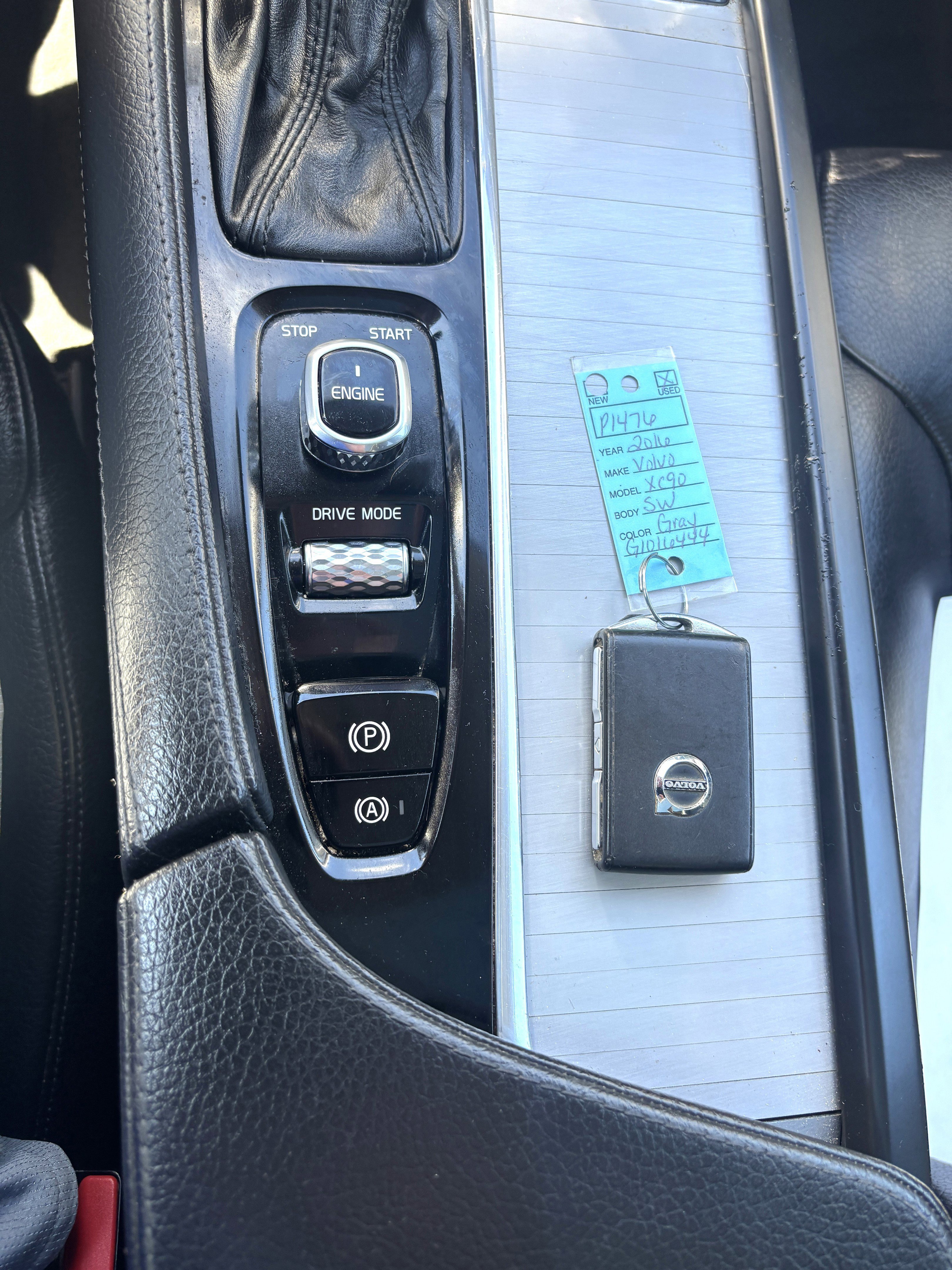 Used 2016 Volvo XC90 T6 Momentum image 27