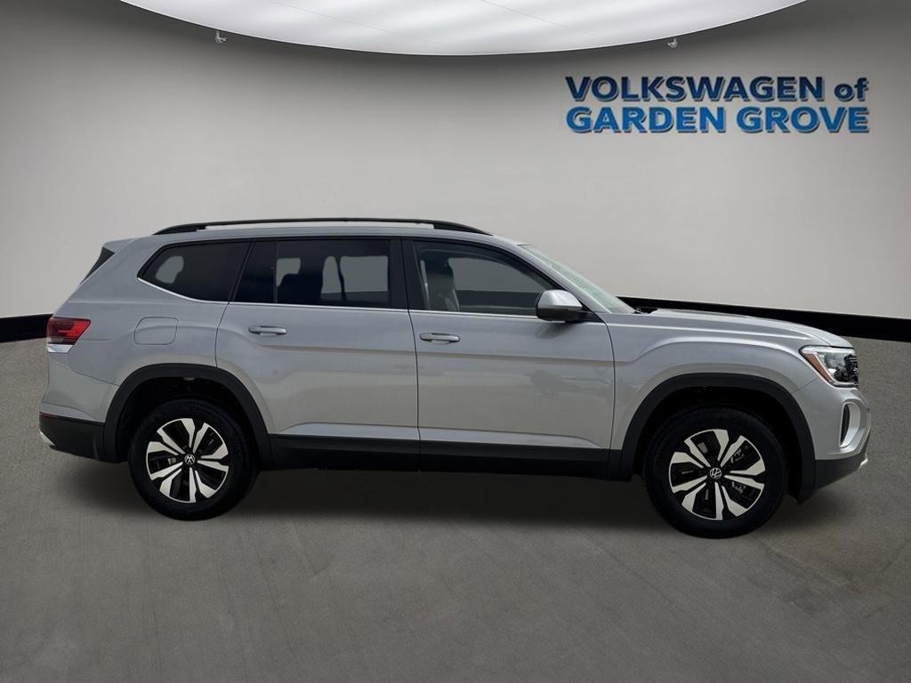 New 2026 Volkswagen Atlas SE image 8
